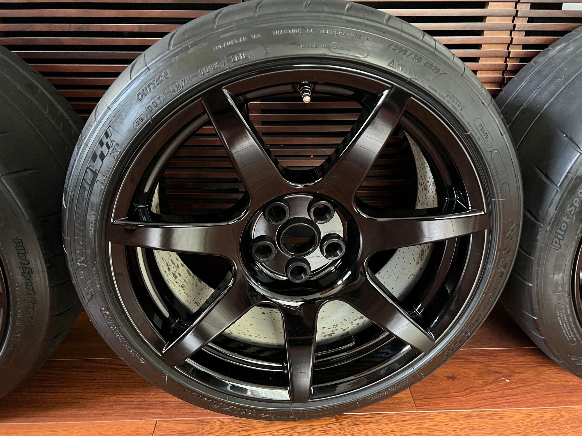 Wheels and Tires/Axles - GT350R Carbon Fiber Wheels w/ Cup2 tires, excellent condition - Used - 2016 to 2020 Ford Shelby GT350 - St Petersburg, FL 33702, United States