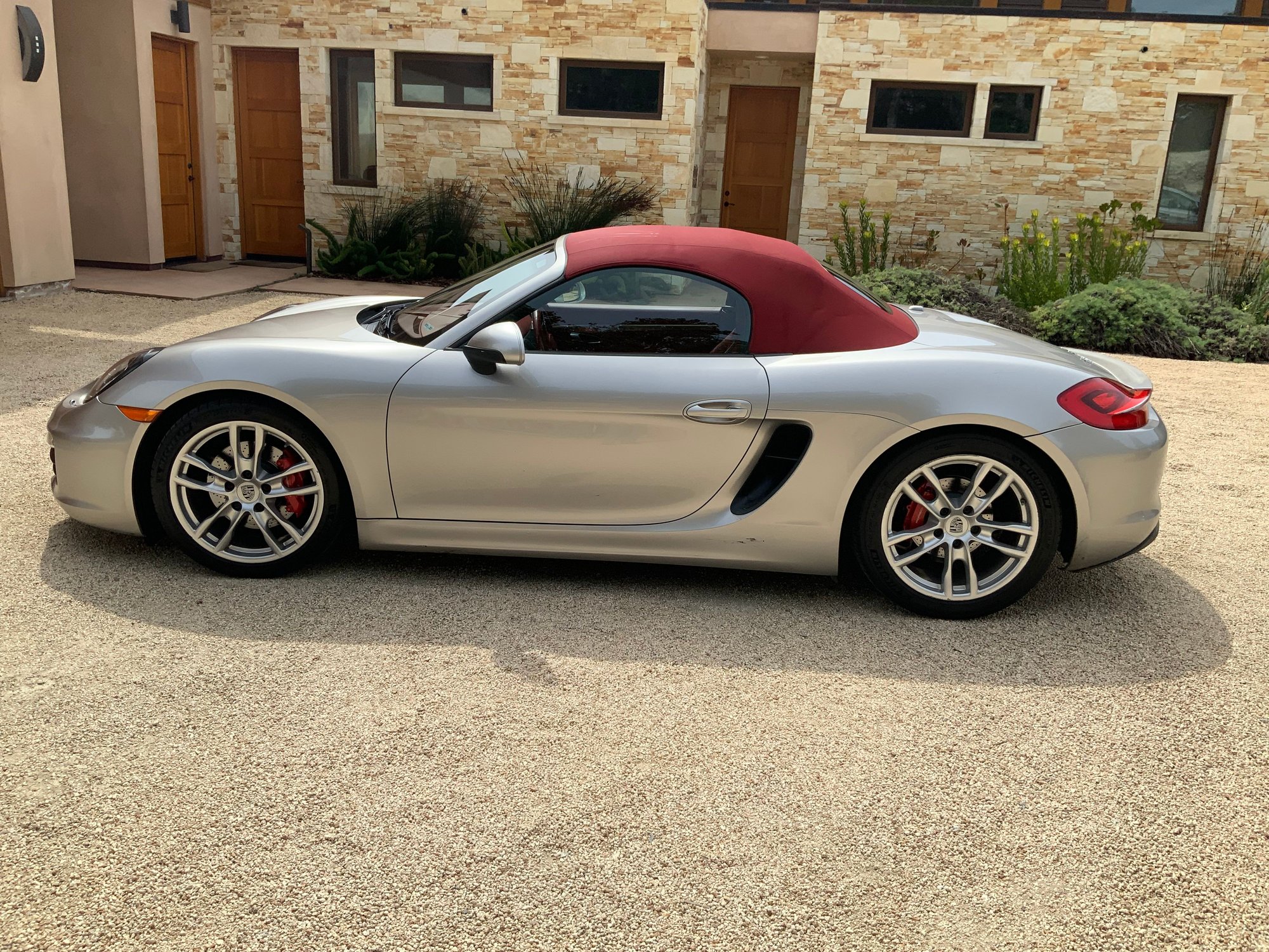 2013 Porsche Boxster - Rare 2013 Boxster S Platinum Silver Metallic, Carrera Red  leather and  Bordeaux Top - Used - VIN WP0CB2A81DS133562 - 6 cyl - 2WD - Automatic - Convertible - Silver - Carmel, CA 93923, United States