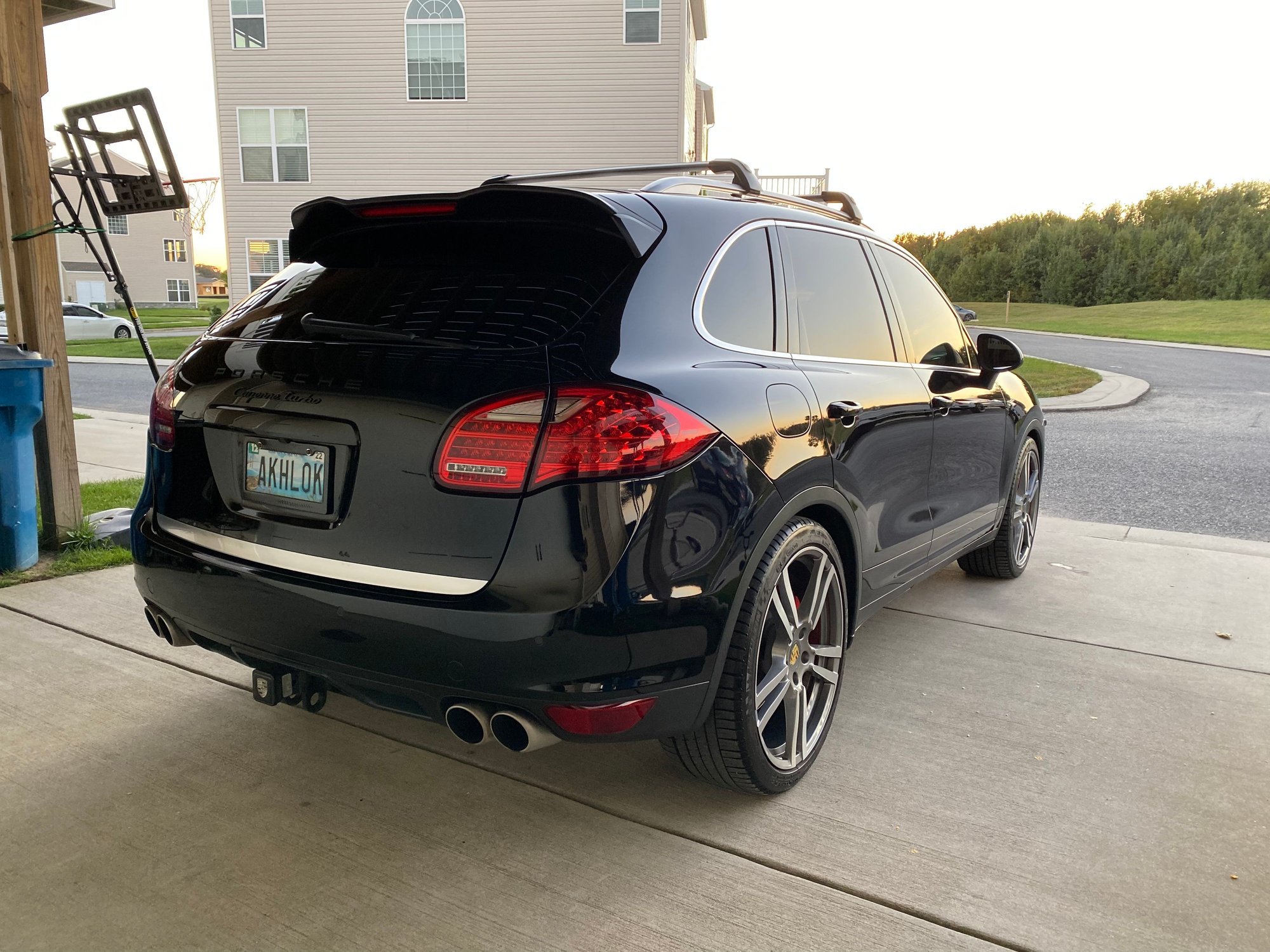 2011 Porsche Cayenne - 2011 Porsche Cayenne Turbo - Used - VIN WP1AC2A27BLA87693 - 160,000 Miles - 8 cyl - 4WD - Automatic - SUV - Black - Stevensville, MD 21666, United States