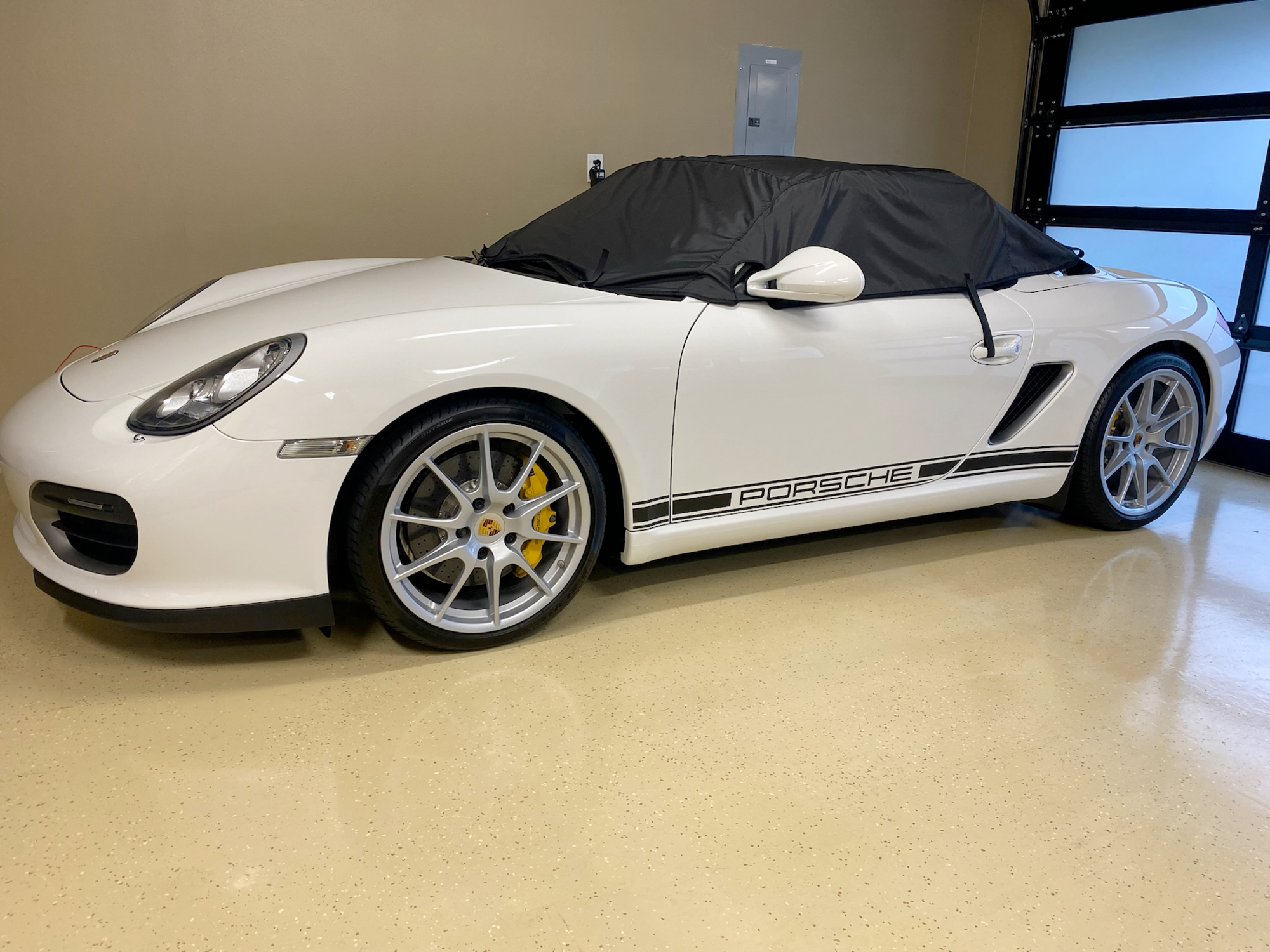 2011 Porsche Boxster - 2011 Boxster Spyder - 6 speed MT - Buckets - AC - Low Miles - Used - VIN WP0CB2A80BS745636 - 2WD - Manual - Convertible - White - Seattle, WA 98059, United States
