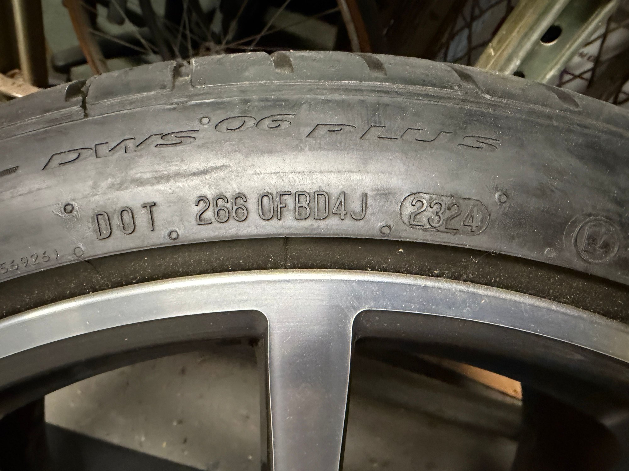 Wheels and Tires/Axles - Set of 4 OEM Porsche 911 991 20" Carrera II Wheels Rims C4 C4S Wide Body - Used - 2013 to 2017 Porsche 911 - New York, NY 10010, United States