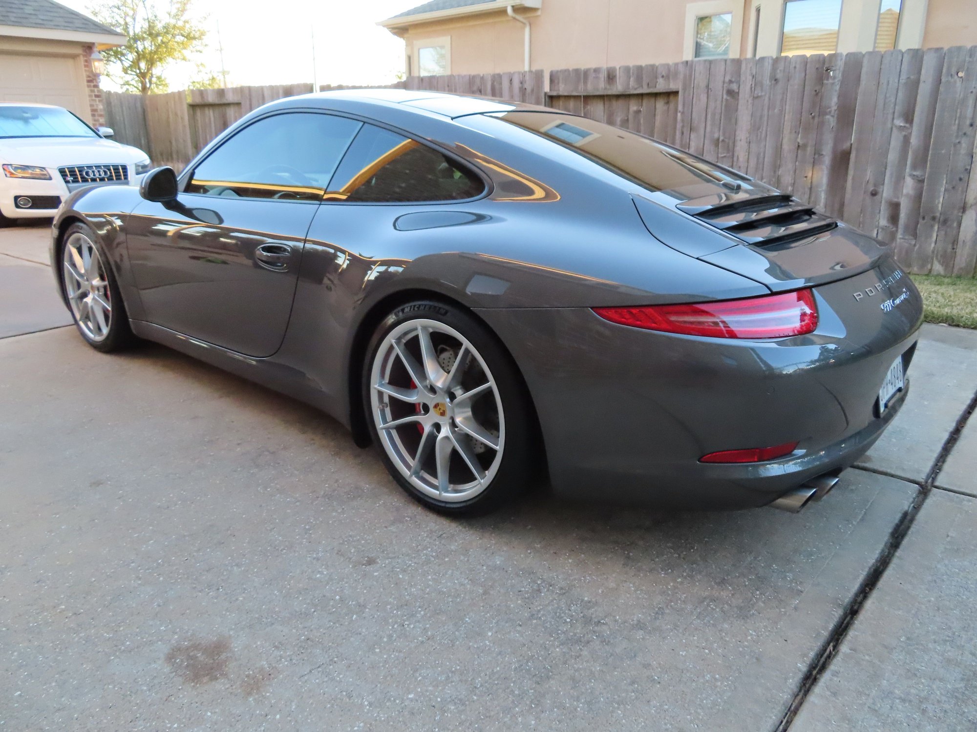 2012 Porsche 911 - 2012.5 Porsche 911.1 27k mile PDK  Sports Chrono  well-optioned - Used - VIN WP0AB2A96CS121051 - 27,100 Miles - 6 cyl - 2WD - Automatic - Coupe - Gray - Houston, TX 77095, United States