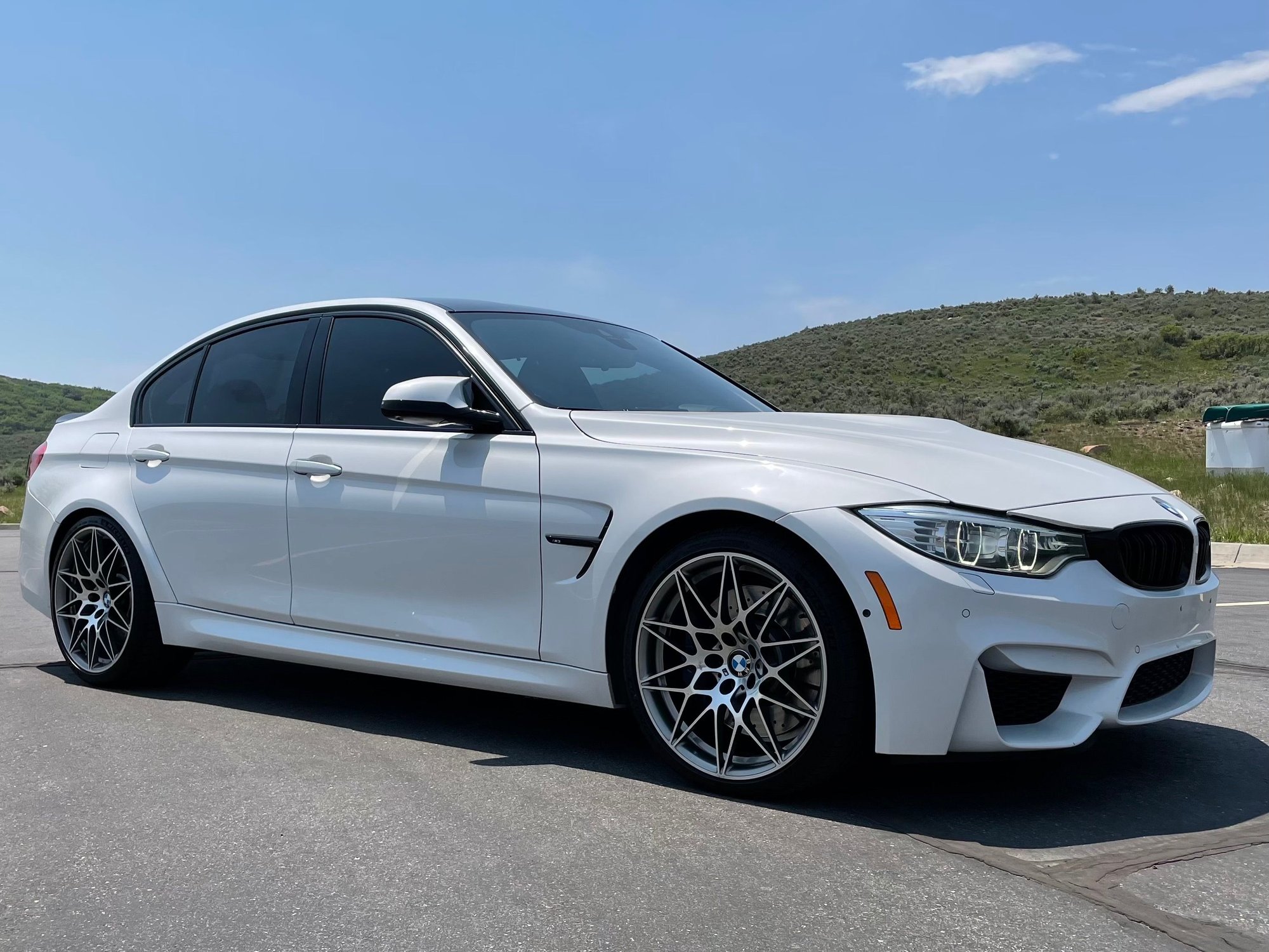 2017 BMW M3 - 2017 BMW M3 Mineral White with Sakir Interior Loaded with Packages - Used - VIN WBS8M9C54H5G84757 - 38,150 Miles - 6 cyl - 2WD - Automatic - Sedan - White - Park City, UT 84098, United States