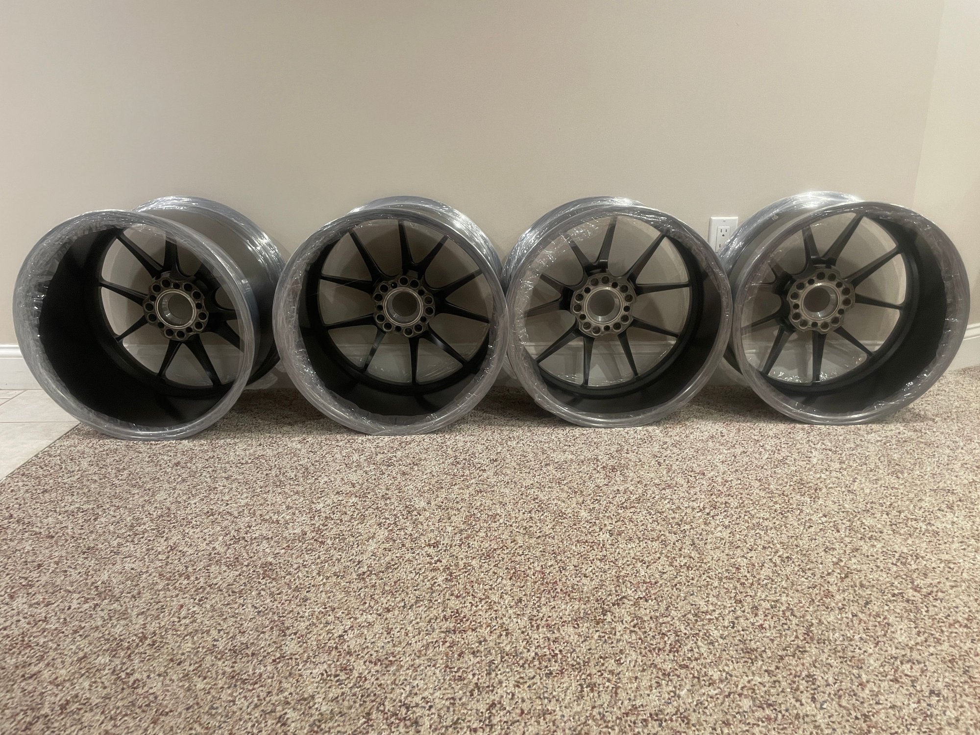 Wheels and Tires/Axles - 19" FORGELINE CENTERLOCK GRAPHITE GA1R-CL PORSCHE 997.2 GT3RS WHEEL SET - Used - All Years  All Models - Boxford, MA 01921, United States