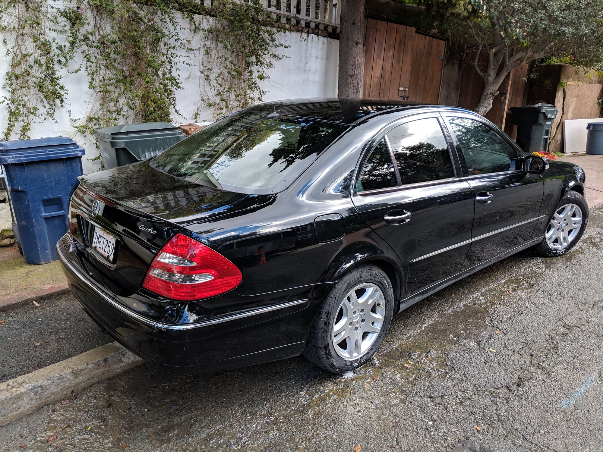 2005 Mercedes-Benz E320 - Benz CDI diesel E320, save $ and drive in luxury/safety! - Used - VIN WDBUF26J35A784945 - 149,080 Miles - 6 cyl - 2WD - Automatic - Sedan - Black - Martinez, CA 94553, United States