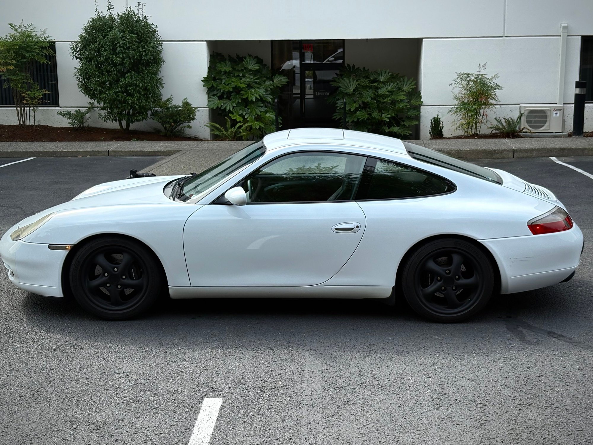 1999 Porsche 911 - 1999 Porsche 911 Carerra 2 - Used - Portland, OR 87225, United States