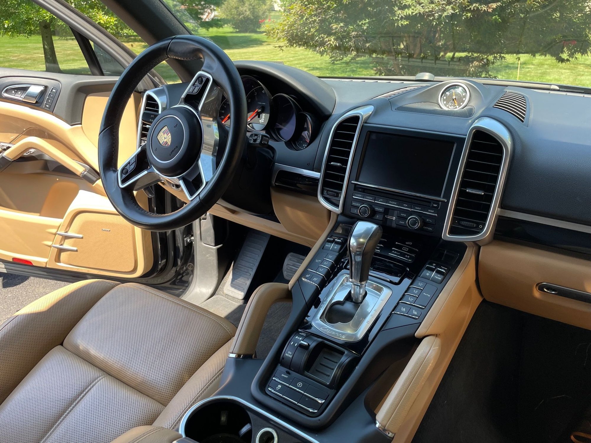 2016 Porsche Cayenne, One Owner, Excellent Condition 62.5K miles