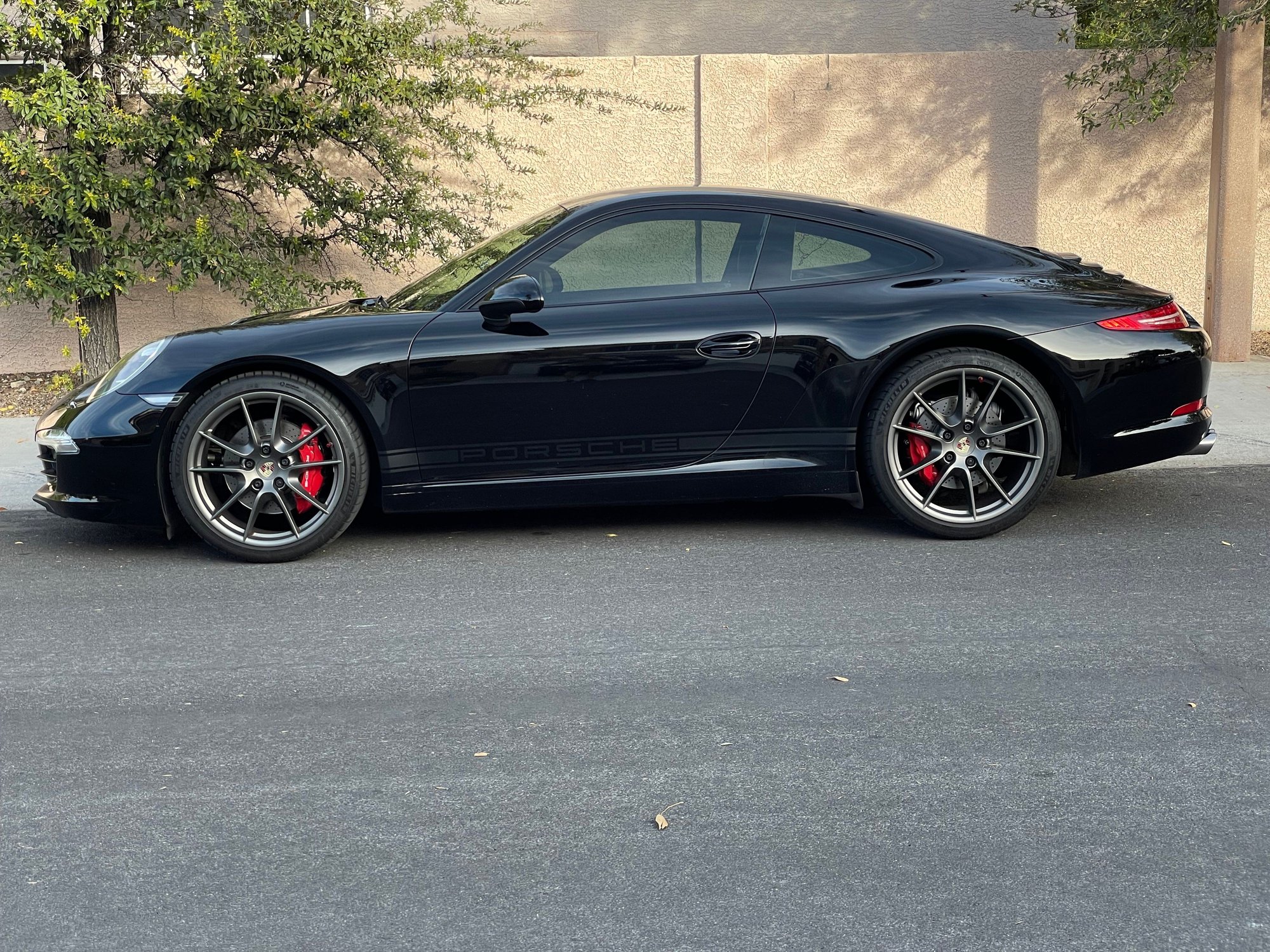 2013 Porsche 911 - For Sale - 2013 Porsche 911 Carrera S (991.1) - Used - VIN WP0AB2A94DS120529 - 49,800 Miles - 6 cyl - 2WD - Automatic - Coupe - Black - Las Vegas, NV 89052, United States