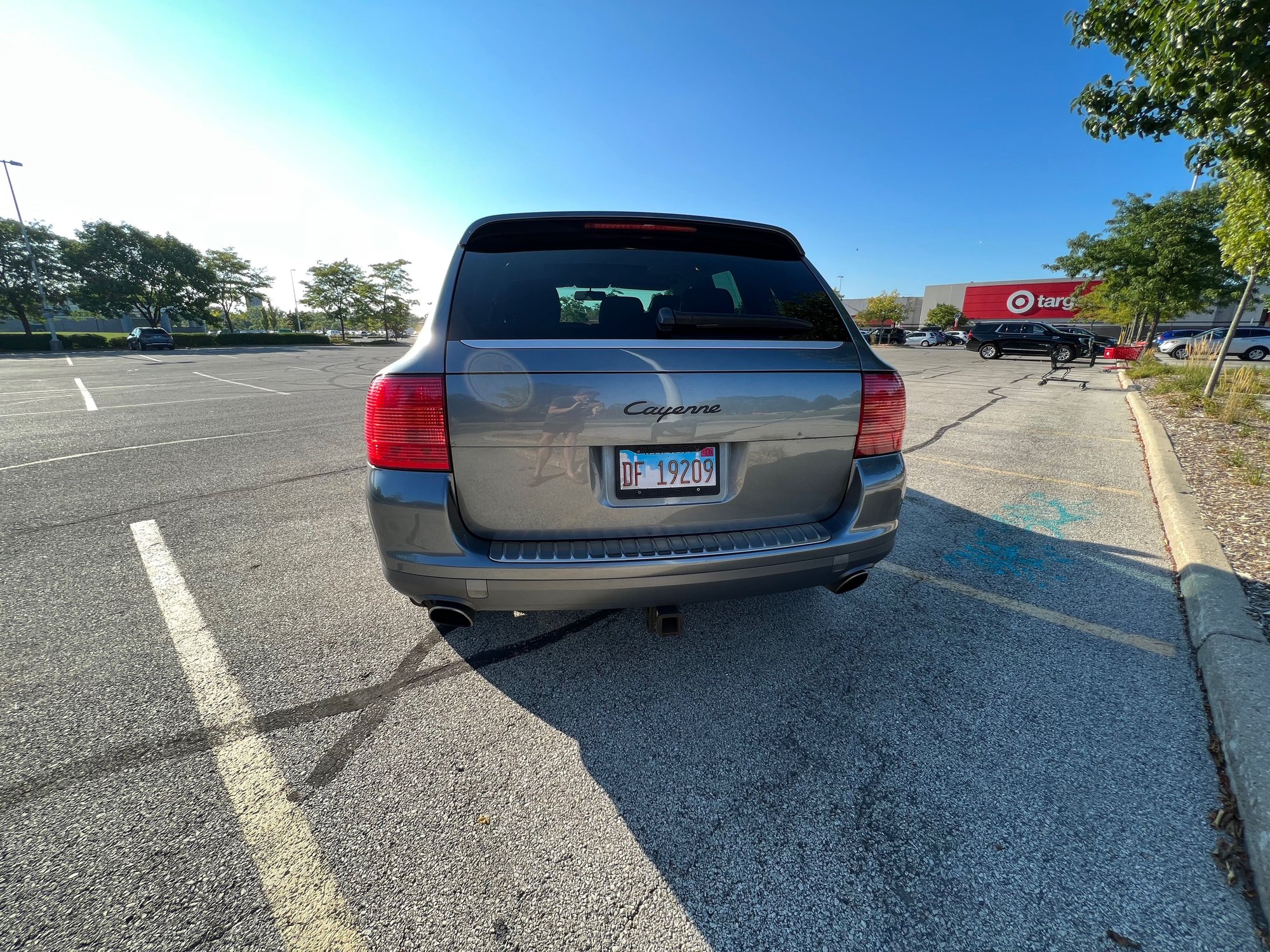 2006 Porsche Cayenne - 2006 Porsche Cayenne Base - Used - VIN WP1AA29P36LA21329 - 123,950 Miles - 6 cyl - 4WD - Automatic - SUV - Gray - Chicago, IL 60613, United States