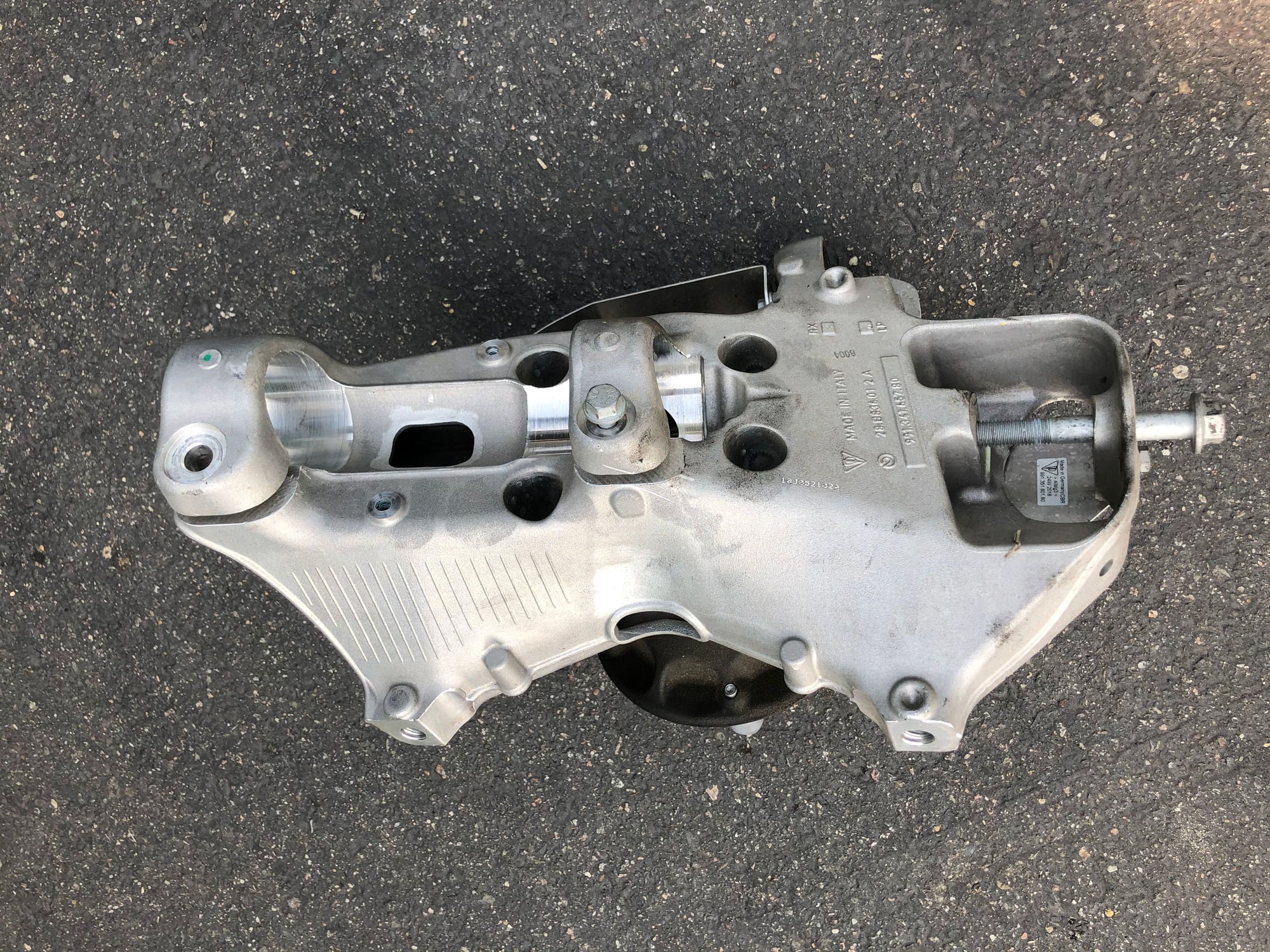 2018 Porsche GT3 - Front driver side wheel bearing and hub - Steering/Suspension - $750 - Irvine, CA 92620, United States