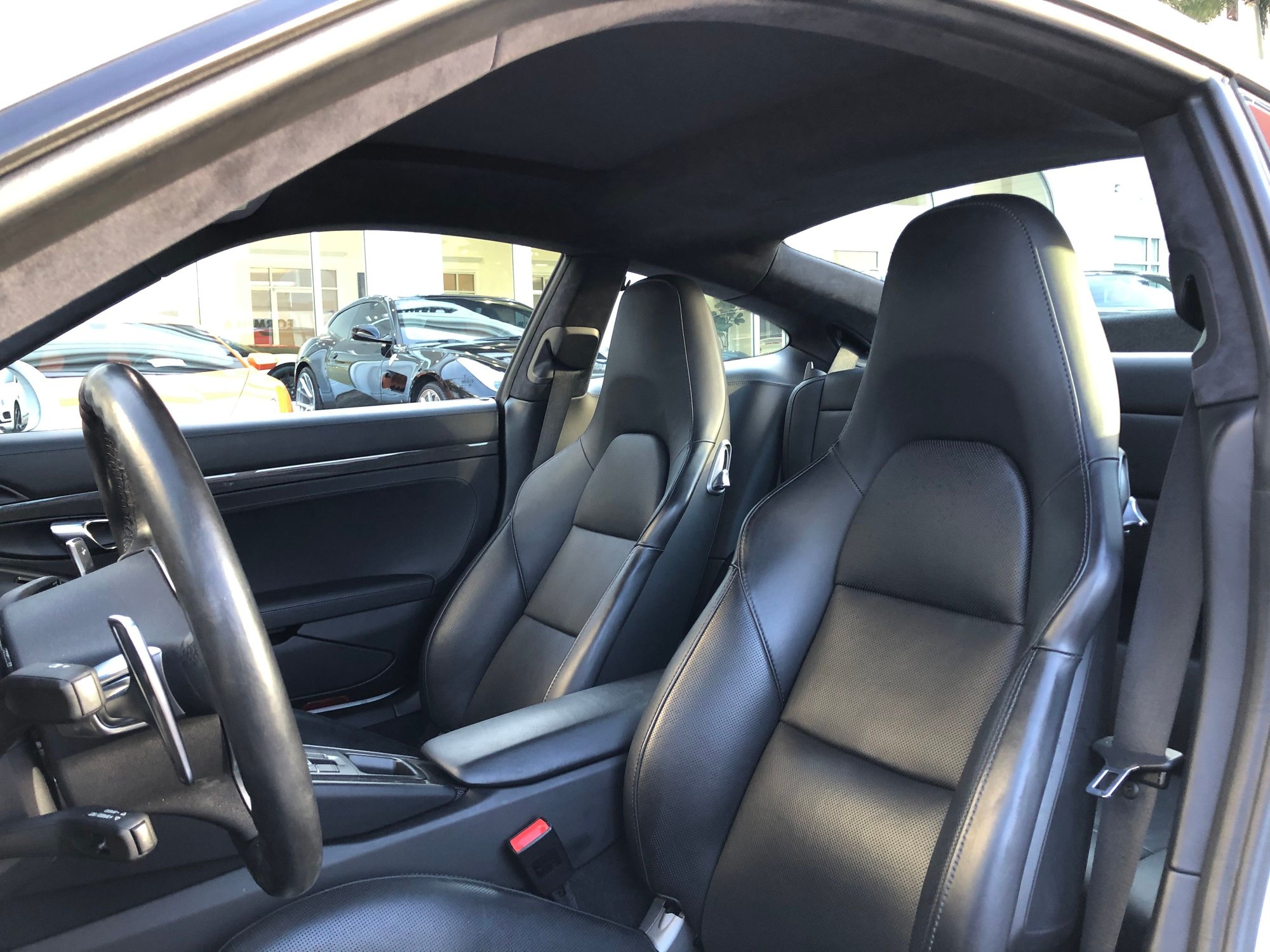 2015 Porsche 911 - 2015 PORSCHE 911 TURBO S - Used - VIN WP0AD2A9XFS160207 - 8,394 Miles - 6 cyl - AWD - Automatic - Coupe - White - Miami, FL 33146, United States