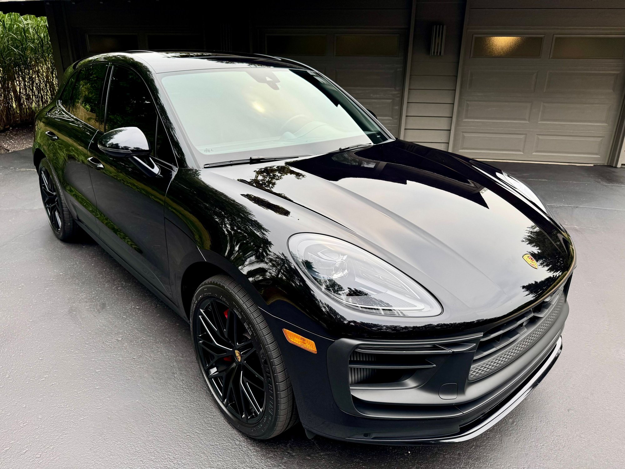 2023 Porsche Macan - 2023 Macan GTS * CPO * Immaculate w/ new Michelins - Used - VIN WP1AF2A57PLB55628 - 24,500 Miles - 6 cyl - AWD - Automatic - SUV - Black - Chesterfield, MO 63017, United States