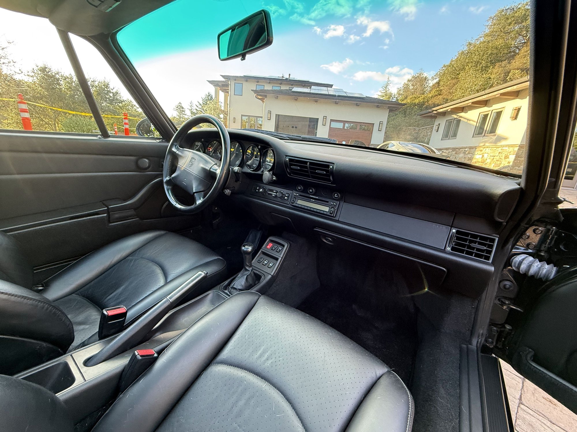 1997 Porsche 911 - 1997 Porsche 993 Targa 6 MT - Used - VIN WP0DA2991VS385205 - 6 cyl - 2WD - Manual - Coupe - Black - Santa Cruz, CA 95073, United States