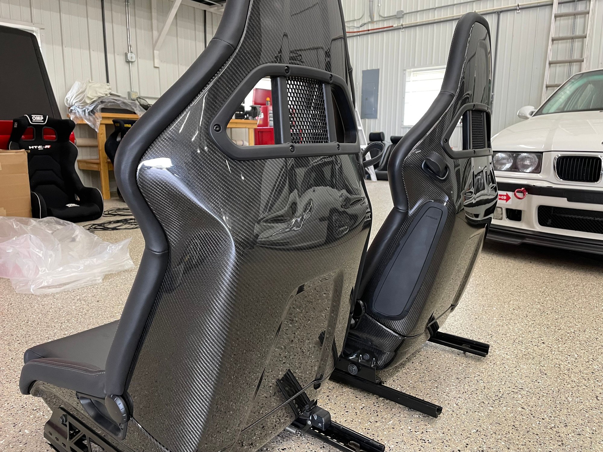 Interior/Upholstery - 997 Carbon Fiber Sport Bucket Seats - Used - All Years  All Models - Saint Paul, MN 55112, United States