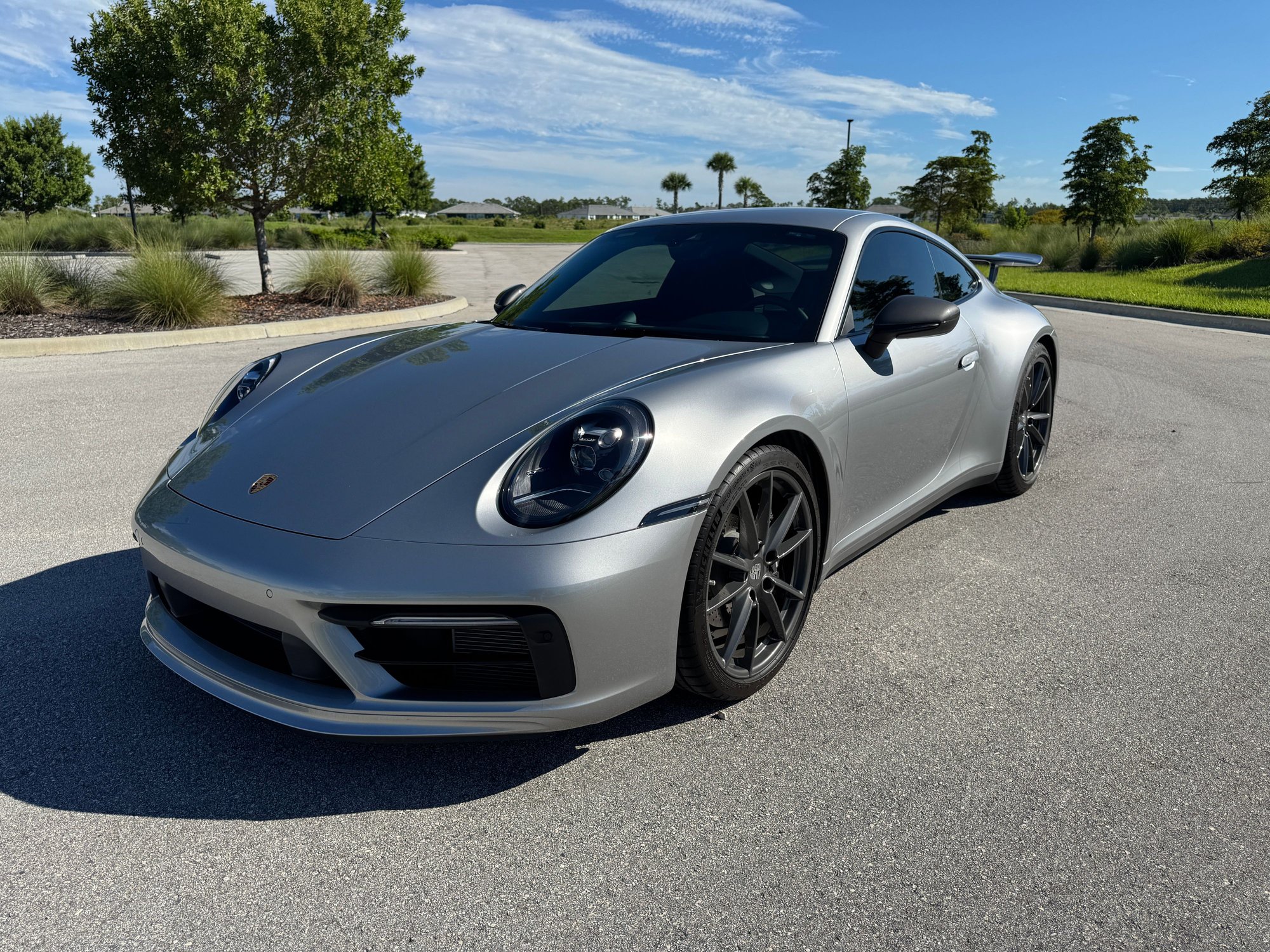 2024 Porsche 911 - 2024 911 Carrera T with Aerokit - Used - VIN WP0AA2A90RS208388 - 3,900 Miles - 6 cyl - 2WD - Manual - Coupe - Silver - Miromar Lakes, FL 33913, United States