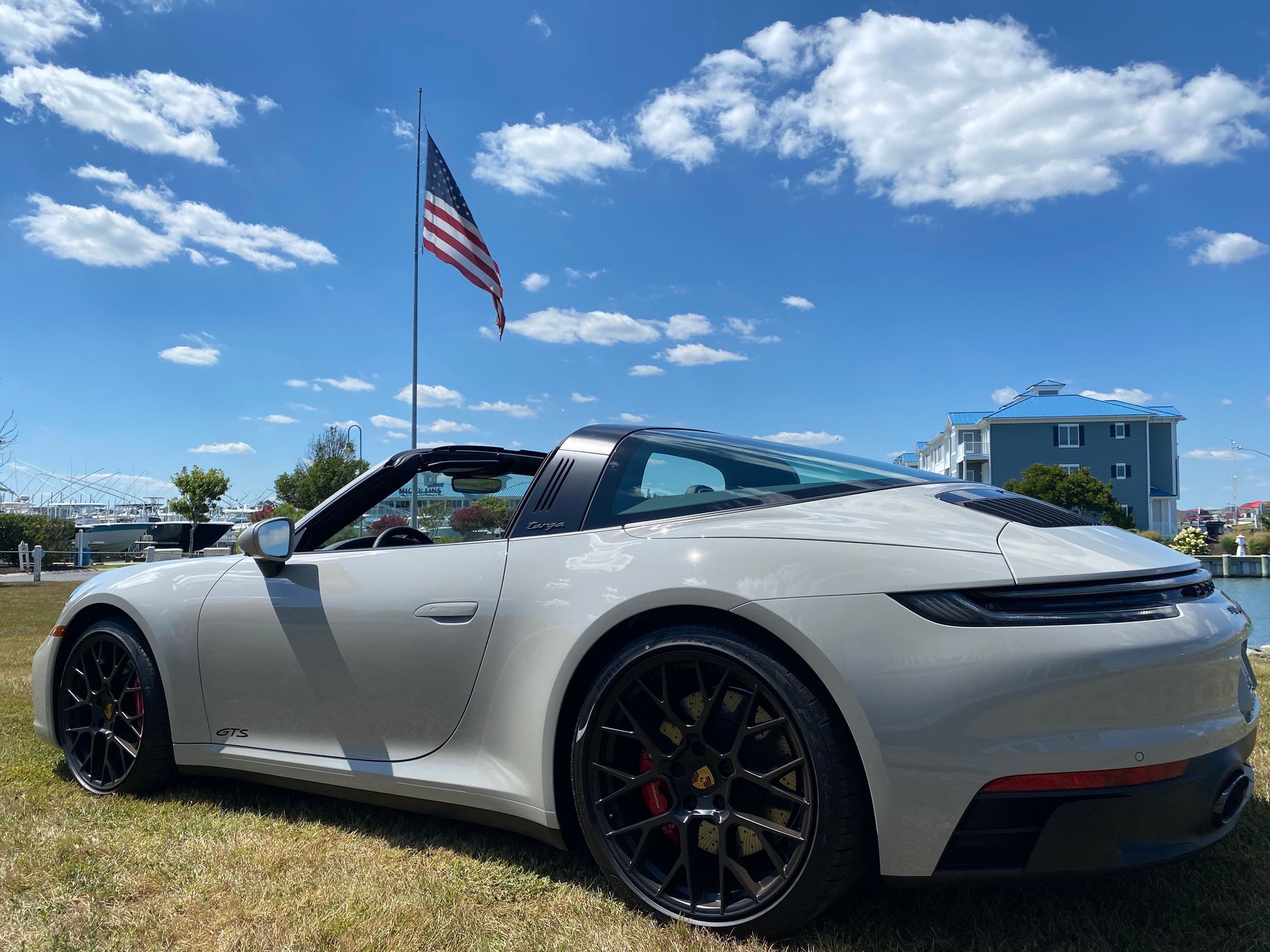 2022 Porsche 911 - 2022 Targa4 GTS 7speed manual, 300 miles, prepaid maintenance, wheel/tire protection - Used - VIN WP0BB2A96NS231945 - 300 Miles - 6 cyl - AWD - Manual - Convertible - Gray - Towson, MD 21204, United States