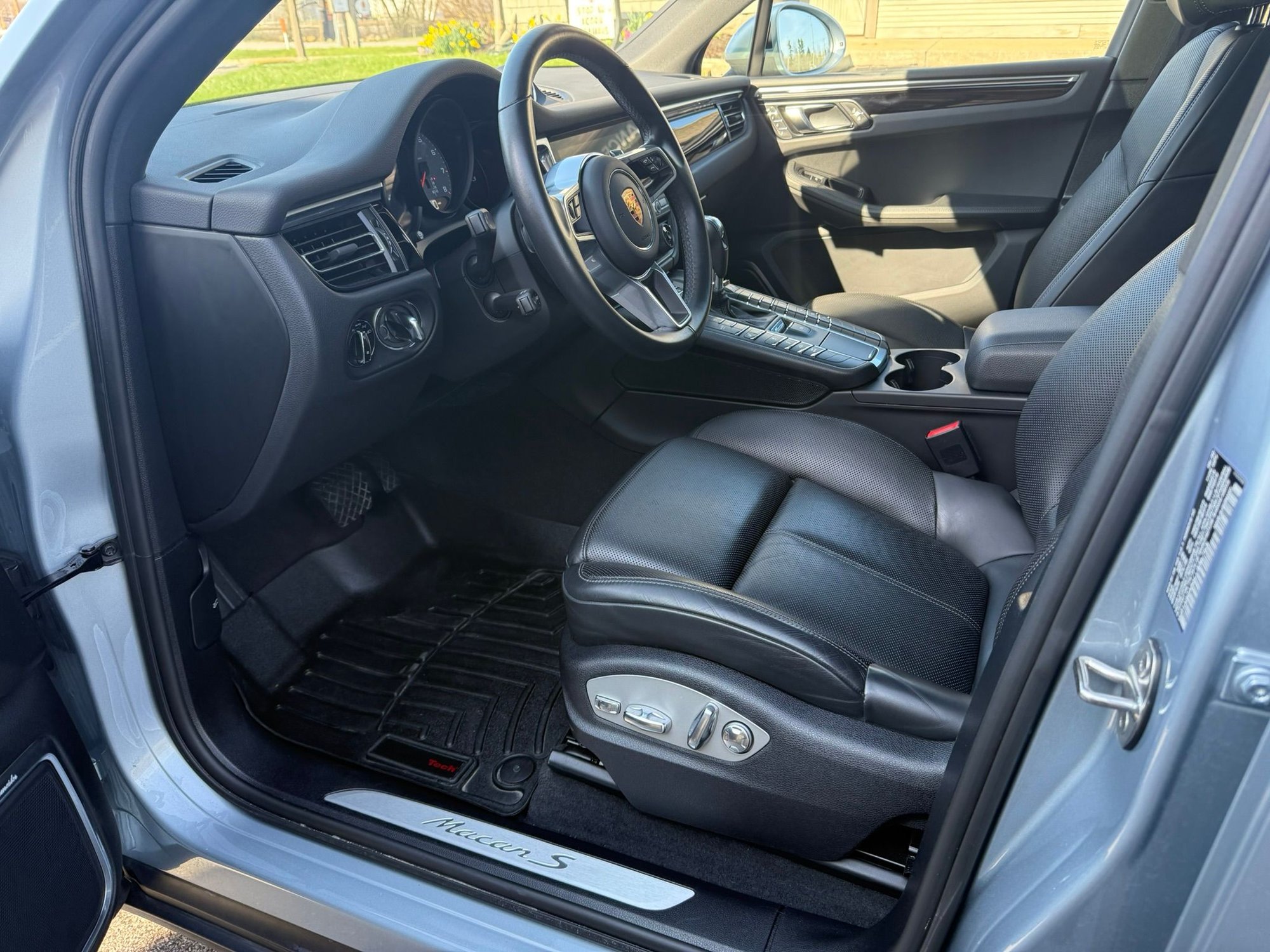 2020 Porsche Macan - 2020 Macan S (CPO) Low Miles - Used - VIN WP1AB2A56LLB36753 - 25,230 Miles - 6 cyl - AWD - Automatic - SUV - Silver - Akron, OH 44333, United States