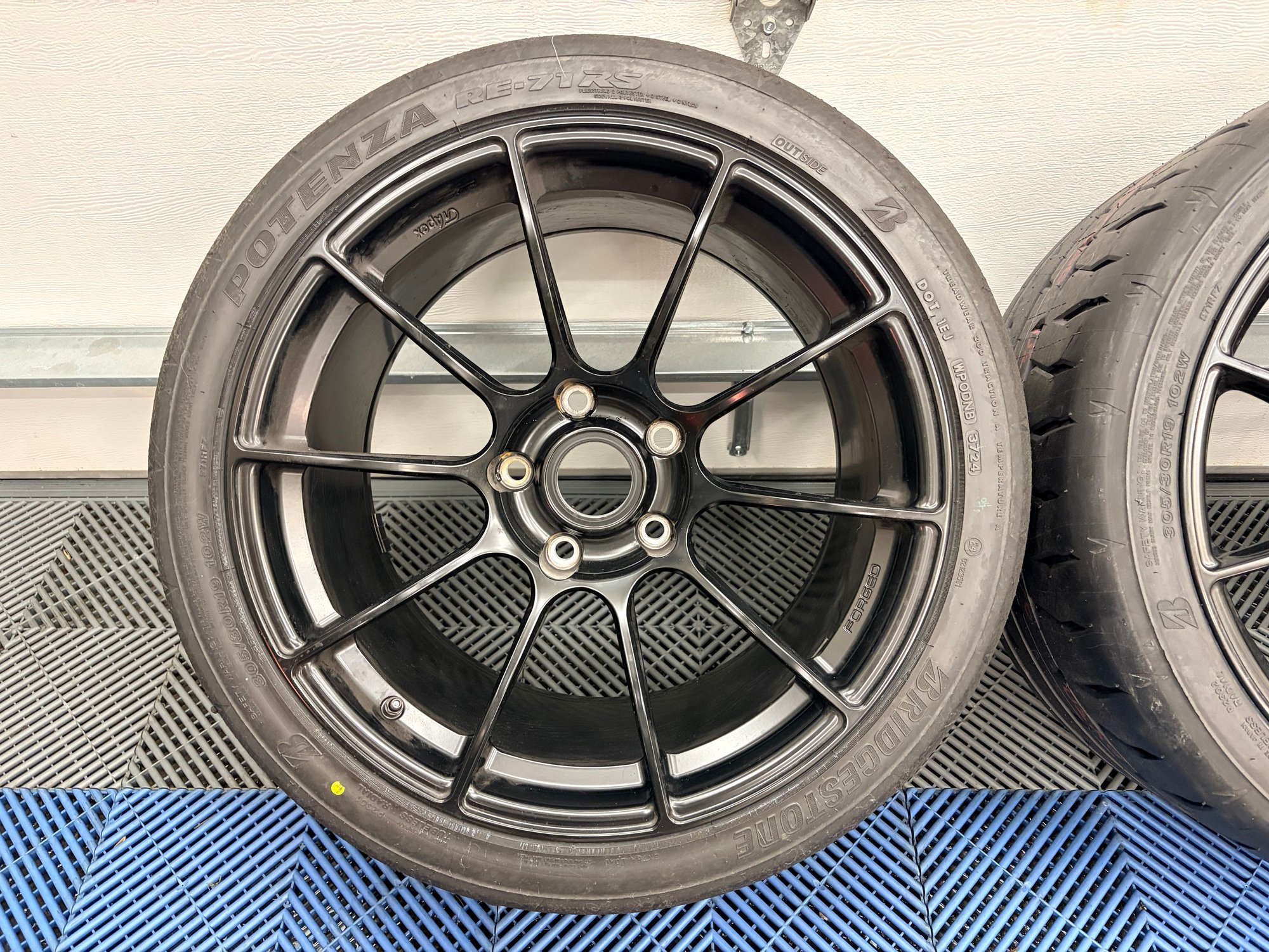 Wheels and Tires/Axles - Apex SM-10RS with RE71RS + TPMS for GT4/ Spyder - Used - All Years  All Models - Mountain View, CA 94043, United States