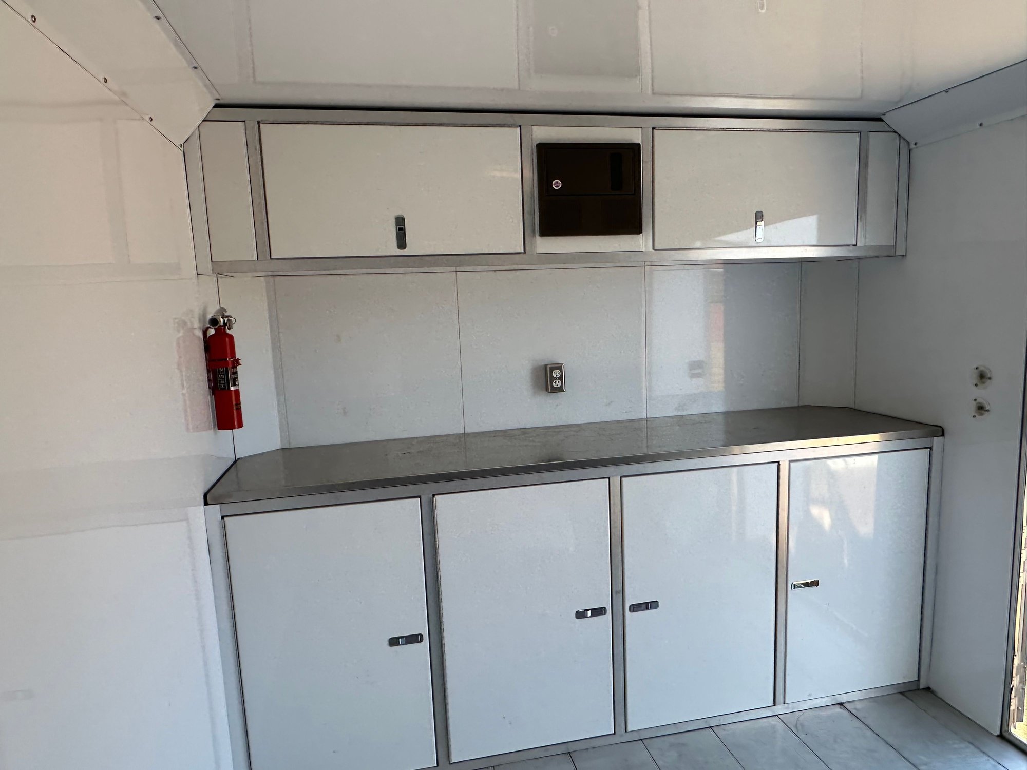 Miscellaneous - 2020 Featherlite 4410 24 foot enclosed racecar hauler - Used - All Years  All Models - Santa Barbara, CA 93110, United States