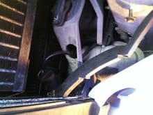 New driver's side vertical grill support