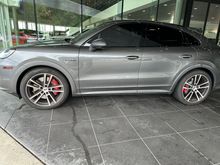 Turbonite Silver polished wheel caps installed.