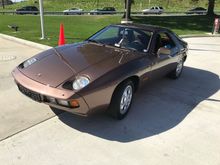 This vehicle has crossed the Atlantic Ocean 3 times.  Twice by Michael Fink and family in to America in 1985 and returned to Germany in 2013.  My purchase brought this 928 back into America in 2019.