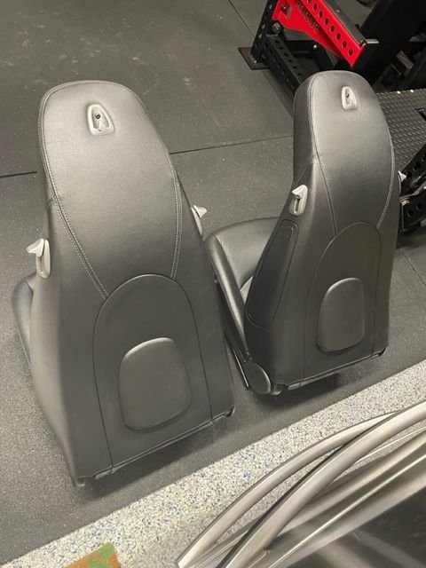 Interior/Upholstery - 997.2 Black Power Heated and Ventilated Comfort Seats - Used - 2009 to 2012 Porsche 911 - Irvine, CA 92612, United States