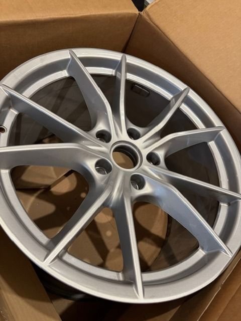 Wheels and Tires/Axles - Porsche 911 OEM 991.2 20" Carrera S Rear Wheel (2019), Silver - Used - -1 to 2026  All Models - Marlboro, NJ 07746, United States