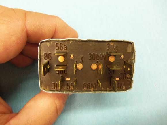 Uncrimped housing, showing pin numbers.