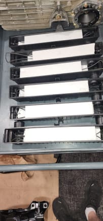 Plastic radiator side tanks