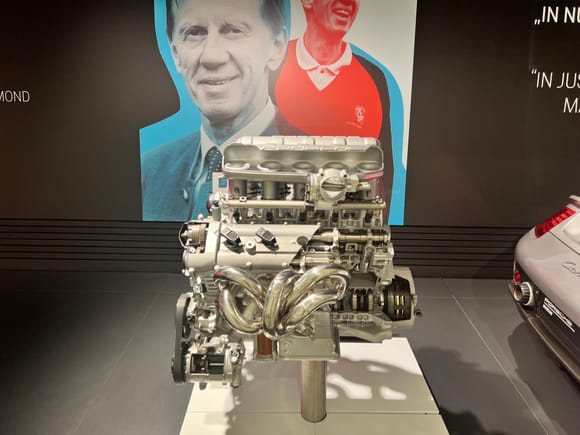 2018; 911 Turbo S engine