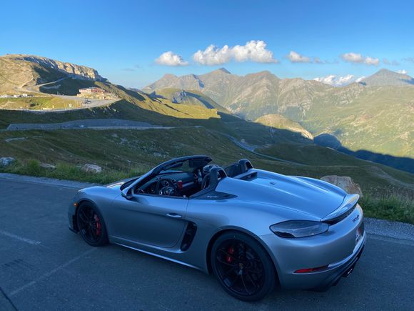 
This was last August. Picked up my Spyder in Leipzig at 8:30 slot. Enjoyed track time and factory tour.  Left before the nice meal.  High tailed it down south and enjoyed Großglockner in Austria the same day as delivery.  The lack of speed limits on autobahns certainly helps! 