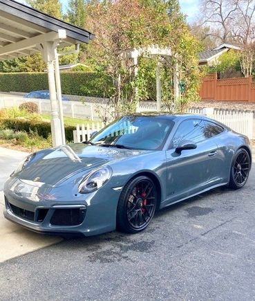 991.2 GTS4