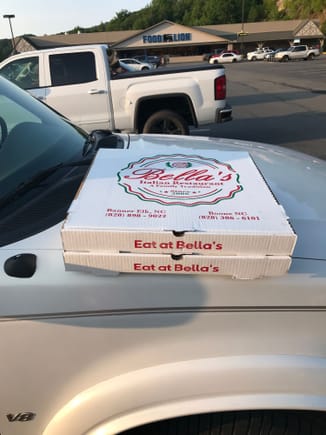 Little bitta pizza for later on in the parking lot...