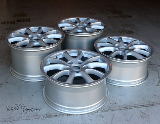 EXAMPLE SET, we refinished this set for an other customer, this set was for the GT3