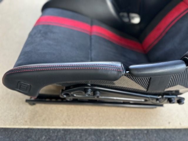 Interior/Upholstery - Porsche Carbon Lightweight Bucket Seats (OEM)  Black w/Red Stitching GT3 & GT4 - Used - 2014 to 2022 Porsche 911 - Clarksburg, MD 20871, United States