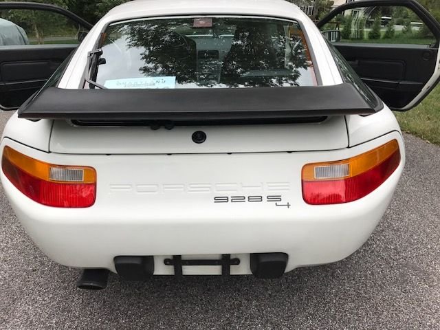 1989 Porsche 928 - 1989 Porsche 928 S4 auto with <22k miles - Used - VIN WP0JB0922KS860329 - 21,900 Miles - 8 cyl - 2WD - Automatic - Coupe - White - Chadds Ford, PA 19317, United States