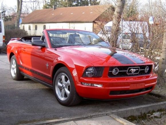 07 mustang pony topdown front