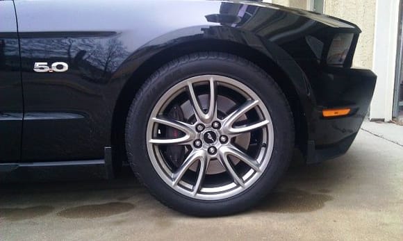 Michelin Pilot Sport A/S
275/40 R19s all the way around on Brembo Rims