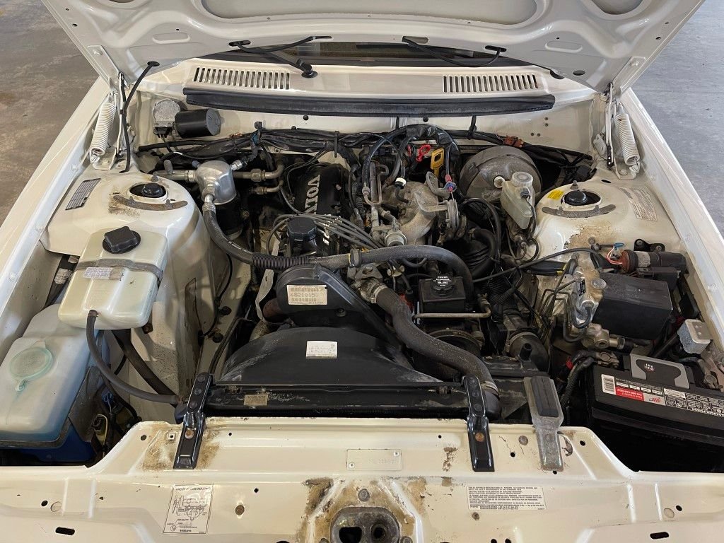 1992 Volvo 240 - 1992 Volvo 240 Wagon *One Owner* *Excellent Condition* - Used - VIN YV1AW8806N1927487 - 4 cyl - 2WD - Automatic - Wagon - White - Exton, PA 19341, United States