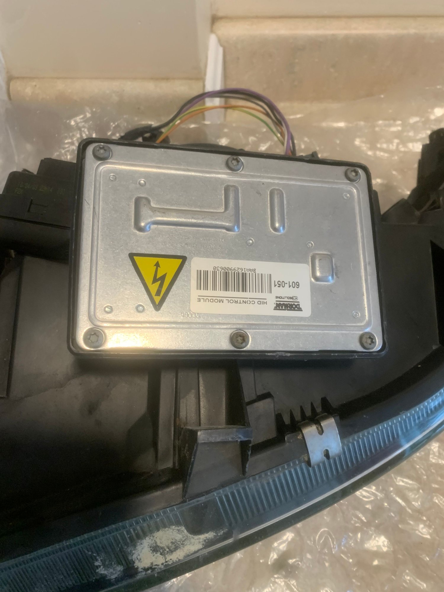 Lights - Xenon headlight assemblys - Used - 2001 to 2005 Volvo V70 - Bridgewater, MA 02324, United States