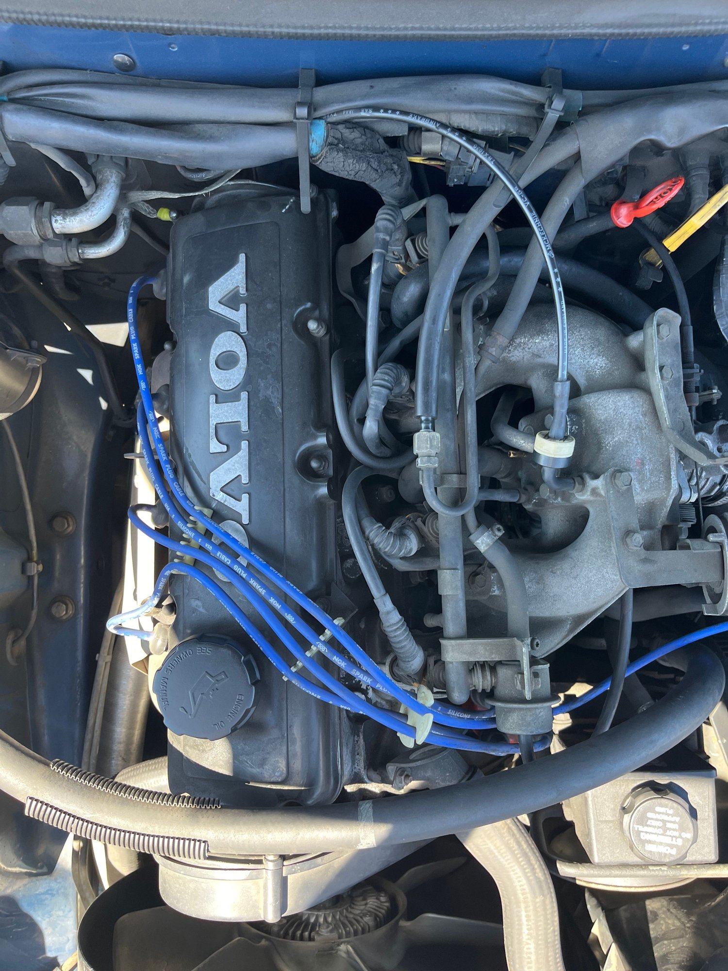 1992 Volvo 240 - 1992 Volvo 240 Sedan Atlantic Blue - Used - VIN YV1AS8813N1477592 - 158,600 Miles - 4 cyl - 2WD - Automatic - Sedan - Blue - Oakland, CA 94608, United States