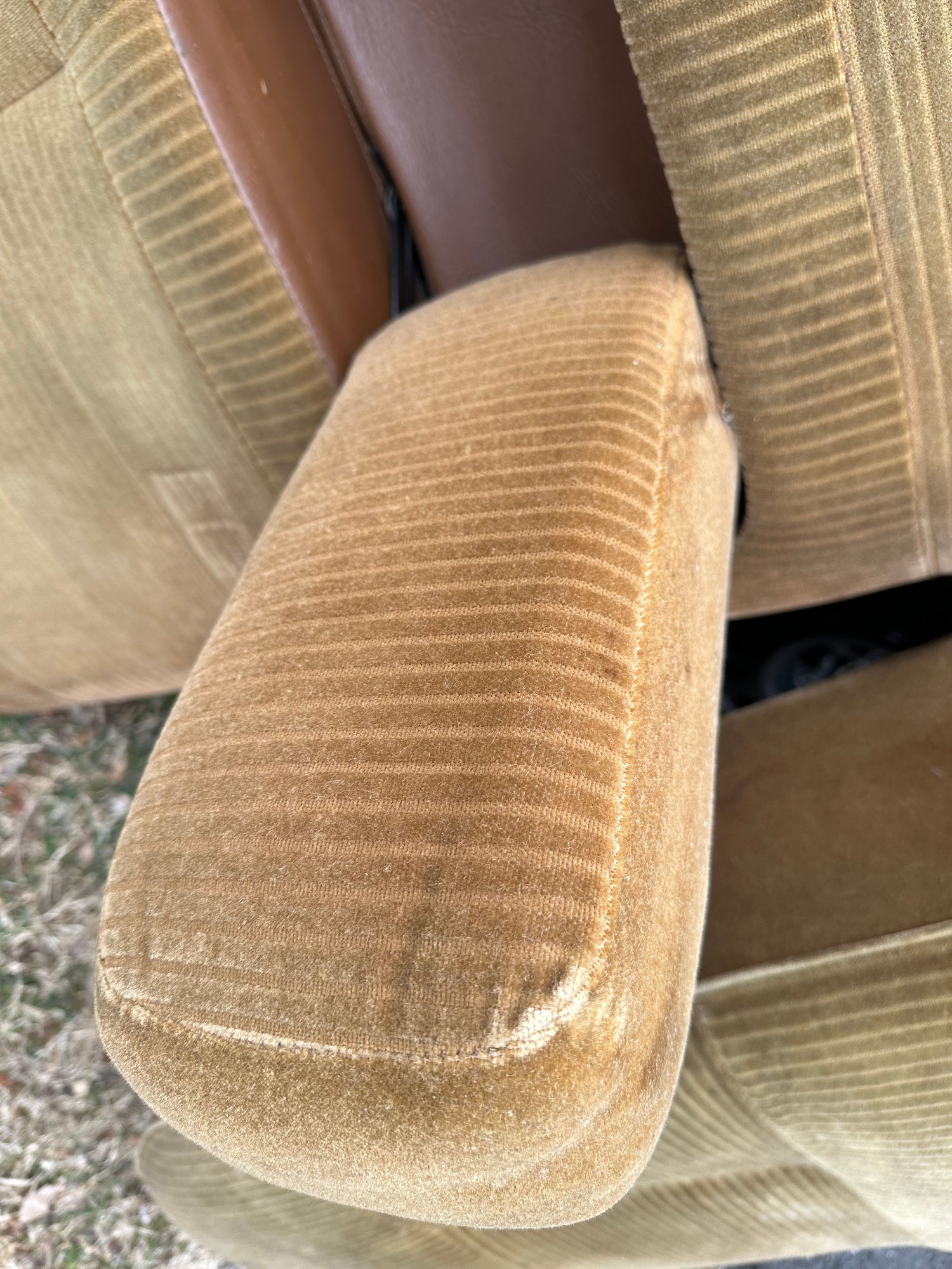 Interior/Upholstery - FS: 1981 245 GLE rear seats brown velour - Used - 1980 to 1993 Volvo 245 - Trumbull, CT 06611, United States