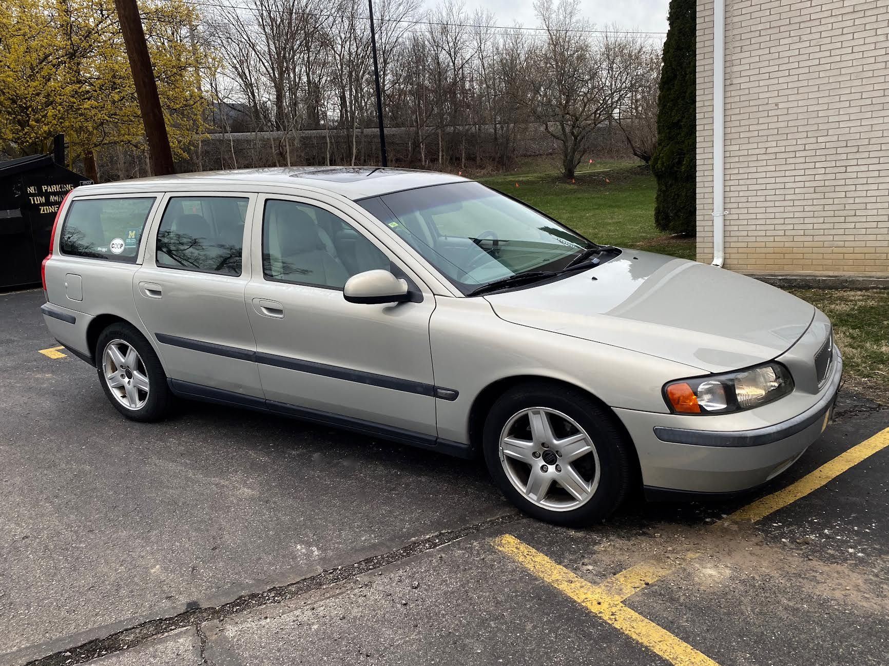 2003 Volvo V70 - 2003 V70 T5 238,000 miles. Well maintained. Located in Ann Arbor, MI - Used - Ann Arbor, MI 48105, United States