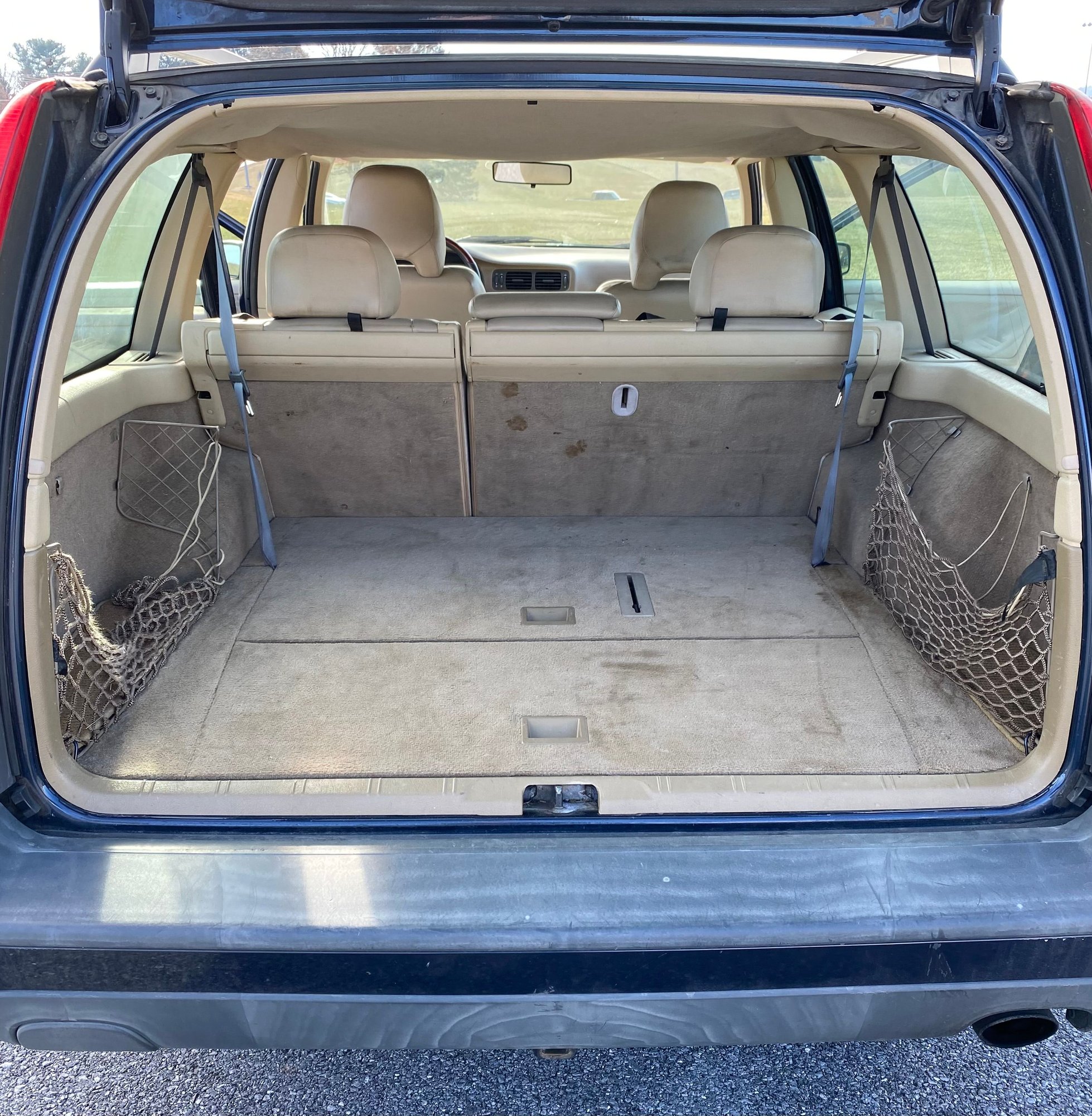 2000 Volvo V70 - FOR SALE: 2000 Volvo V70 Special Edition AWD wagon - Used - Hedgesville, WV 25427, United States
