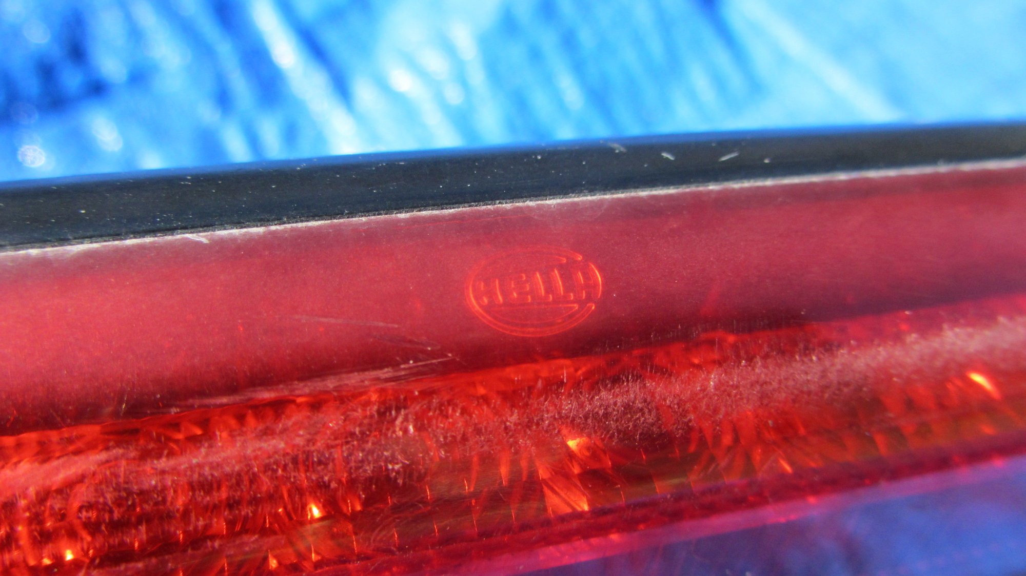 Exterior Body Parts - Volvo 850R V70R WAGON BLACK REAR SPOILER WING WITH THIRD LIGHT - Used - 1993 to 1997 Volvo 850 - Sacramento, CA 95832, United States