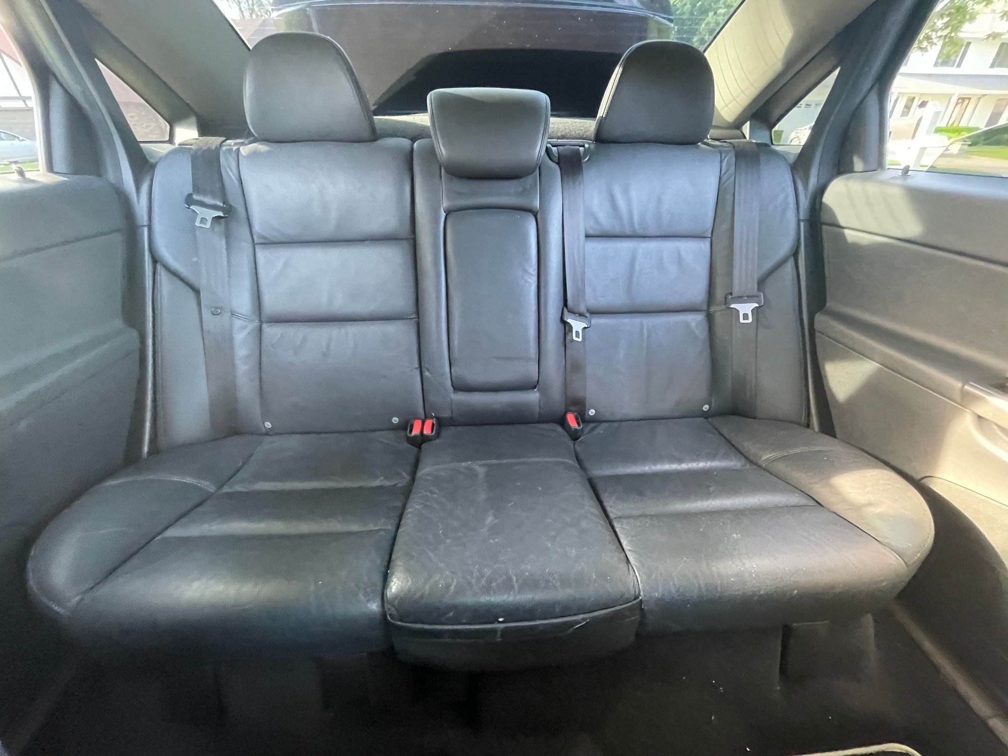 2010 Volvo S40 - 2010 Volvo S40 (Turbo) R-Design / AWD - Used - VIN YV1672MHXA2506825 - 120,000 Miles - 5 cyl - AWD - Manual - Sedan - Black - Tulsa, OK 74135, United States
