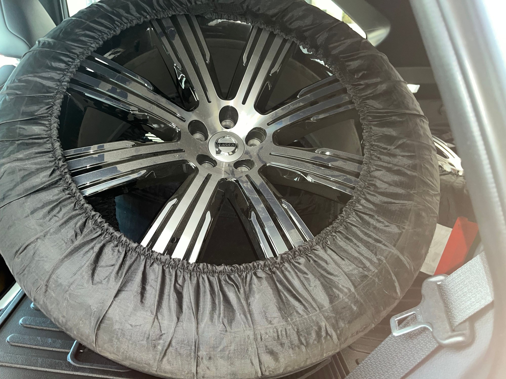 Wheels and Tires/Axles - 21 inch alooy wheels with Pirelii Scorpion Verde - Used - 0  All Models - Denver, CO 80237, United States