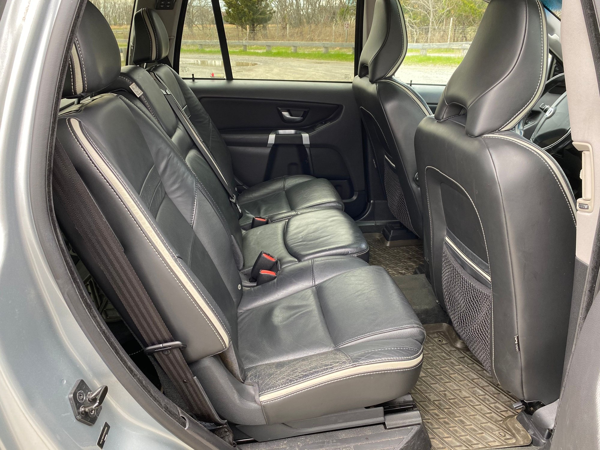 2009 Volvo XC90 - For Sale: 2009 XC90 V8 R-Design - Serviced by the book since new - Clean CarFax - Used - VIN YV4CT852X91503956 - 180,000 Miles - 8 cyl - AWD - Automatic - SUV - Silver - Atlantic Highlands, NJ 07716, United States
