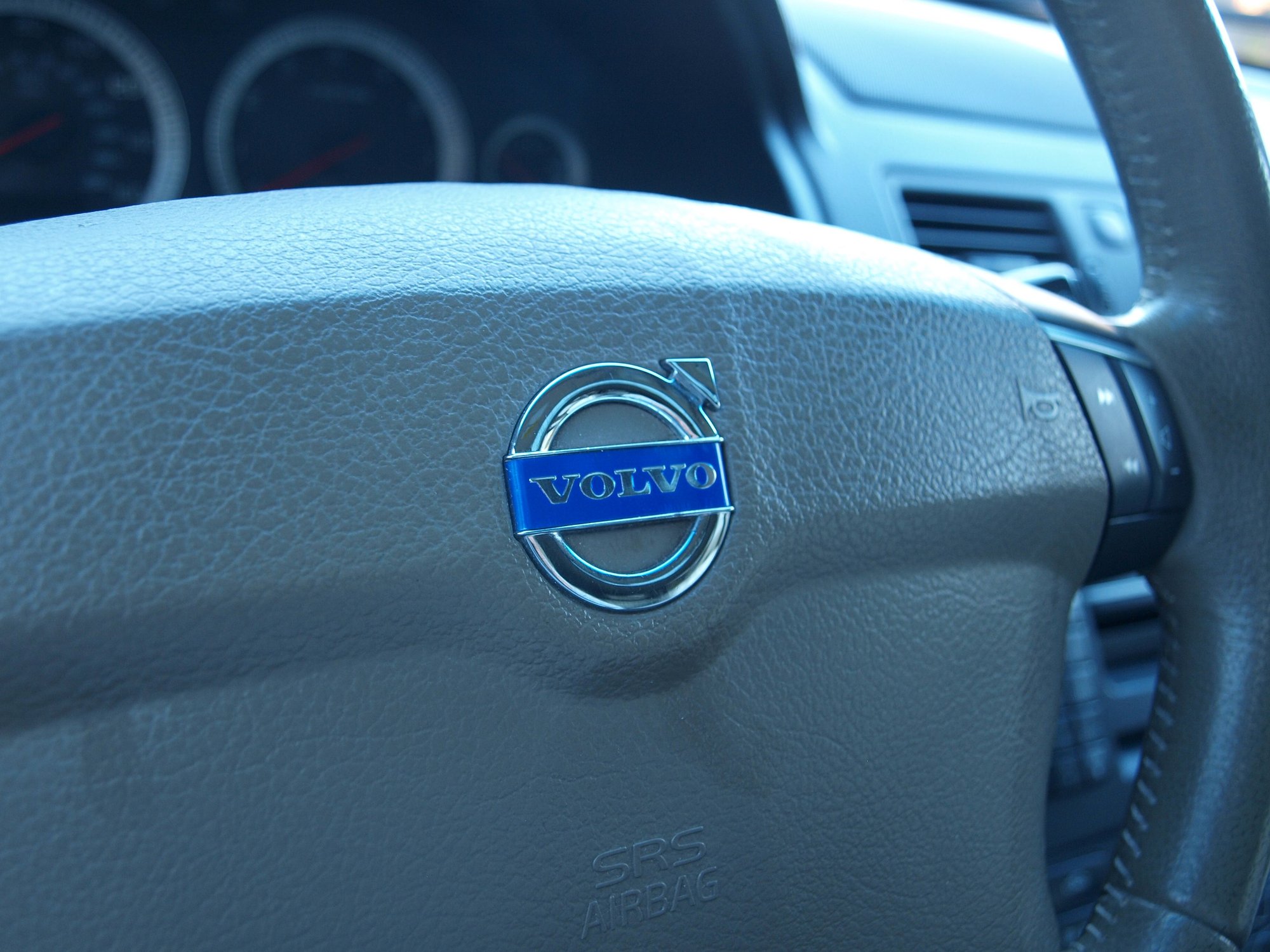 2012 Volvo XC90 - Original Owner selling Volvo XC90 AWD - Used - VIN YV4952cz8c1625885 - 100,561 Miles - 6 cyl - AWD - Automatic - SUV - Gray - Fairfield, CT 06825, United States
